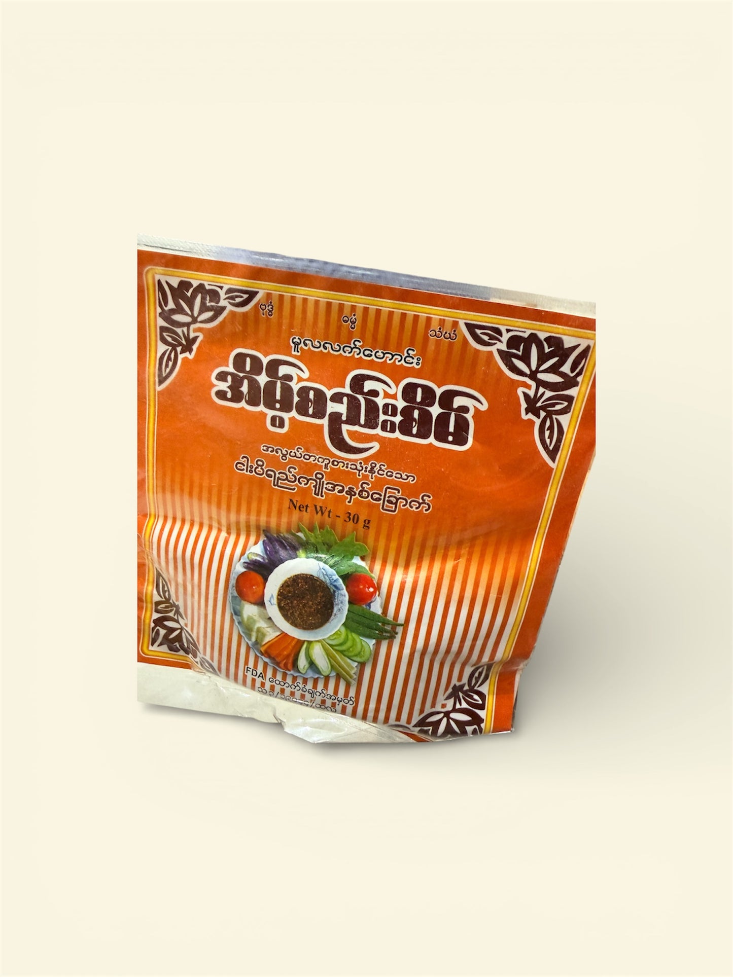 အိမ့်စည်းစိမ် ငပိရည်ကျိုအနှစ်ခြောက်